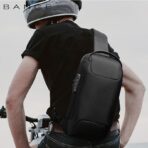 Bange กระเป๋าคาดอก ผ้ากันน้ำ มีตัวล็อคกันขโมย รุ่น BG 22085 - Image 4